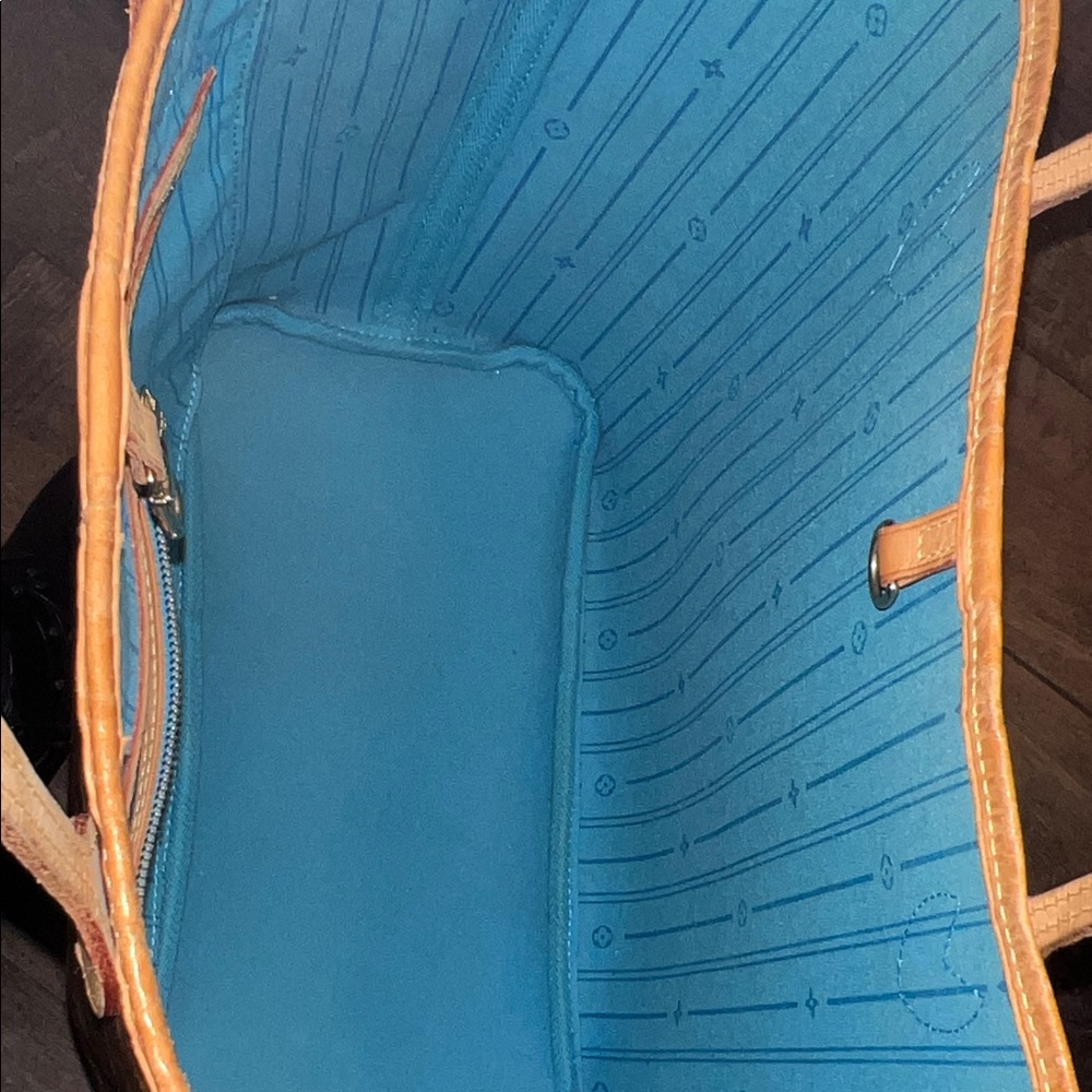 Louis Vuitton Monogram MM Neverful - Brown and Blue - Picture 9 of 16